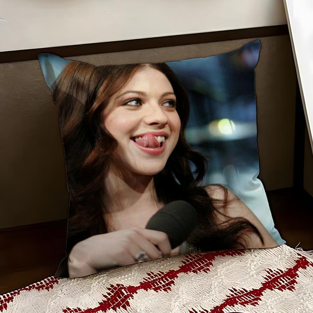 MMichelle TTrachtenberg Cushion Cover Reversible Soft Durable Pillow Cover Home Car MultiScene Use for Daily Comfort