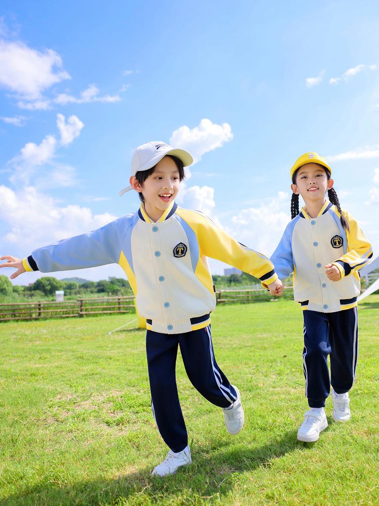 Frühlings- und Herbst-Kindergarten- und Grundschul-Sportuniform-Set