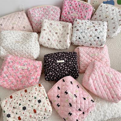 Bolsa de cosméticos acolchoada em algodão matelassê, bolsa de mão de desenho animado, bolsa de lavagem de viagem portátil de grande capacidade, bolsa de armazenamento de cosméticos