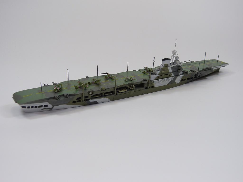 Aoshima Bunka Kyozai Waterline Series 717 Royal Navy Aircraft Carrier HMS Victorious Plastic Model 1/700 No.