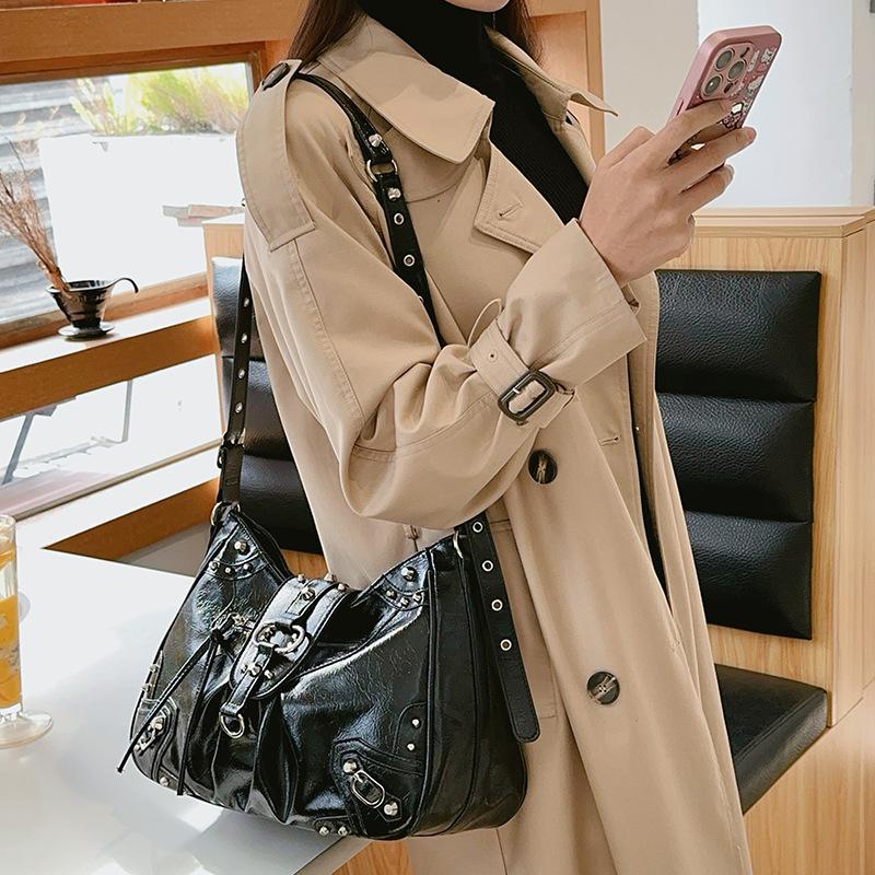 Retro Large-capacity Tote Bag, Hot Girl Bag, Single-shoulder Crossbody Commuter Large Bag