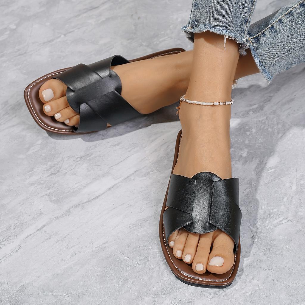 2025 Sommer flache Schuhe Damen Kreuzriemen Damen Hausschuhe Europäischer und Amerikanischer Außenhandel Übergröße Vielseitig Verschleißfest Flach Kühl Hausschuhe