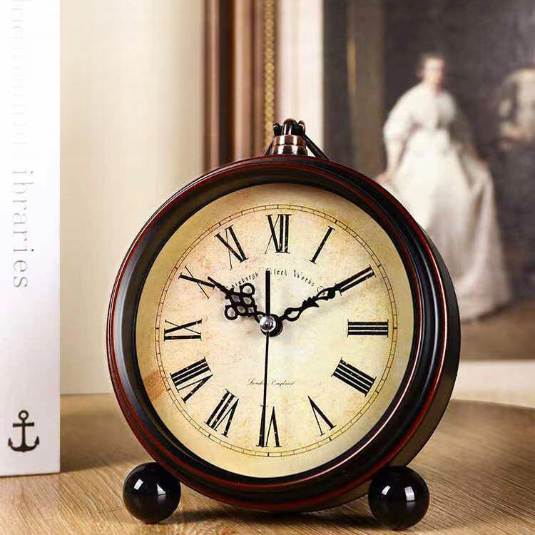 Retro Small Alarm Clock Desktop Countertop Clock Ornament Seat Clock Mute Old Man Clock Home Bedroom Clock Table Pendulum Clock