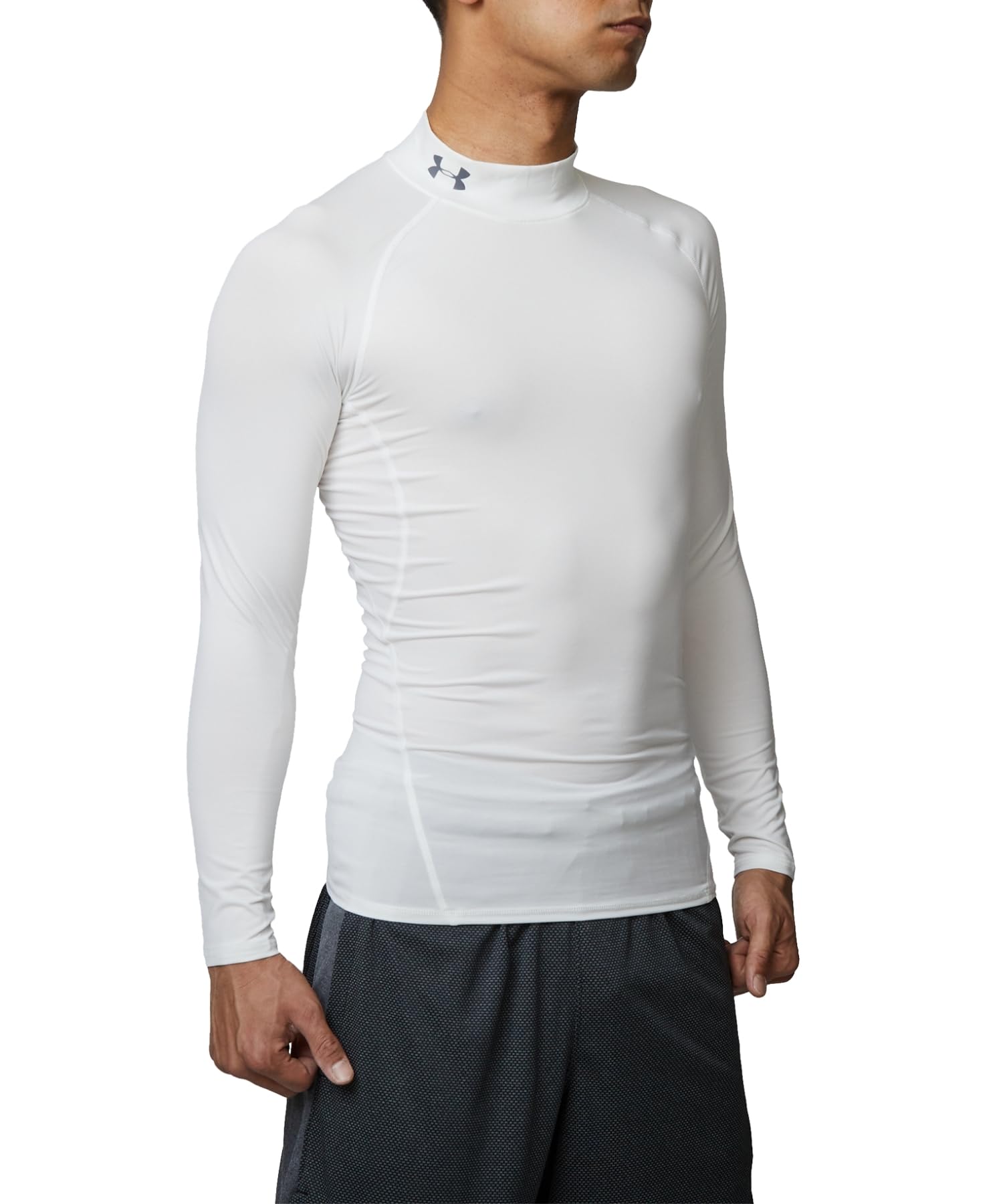 

Under Armour UA HG ARMOUR MOCK LS Size Japan XXL to Japanese size Men s 100, (equivalent 3L)