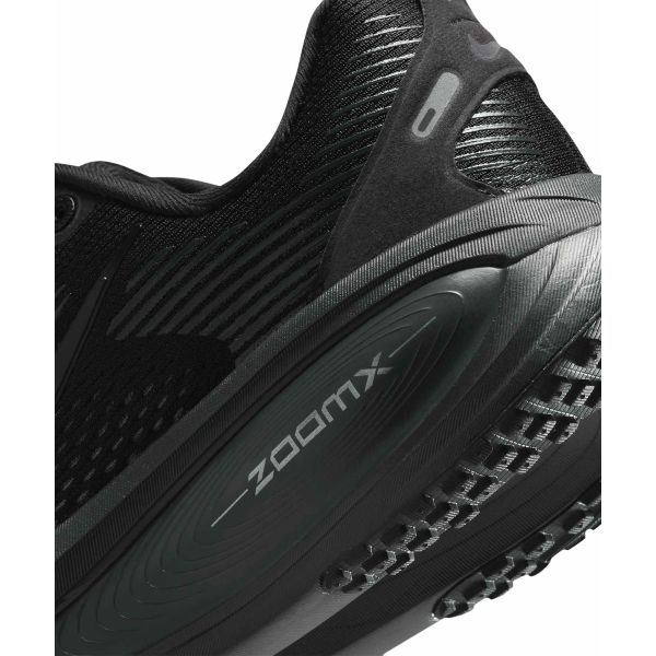 Nike נעלי ספורט לנשים Vomero 18 שחור משולש אפור עשן כהה אפור עשן בהיר HM6804-004