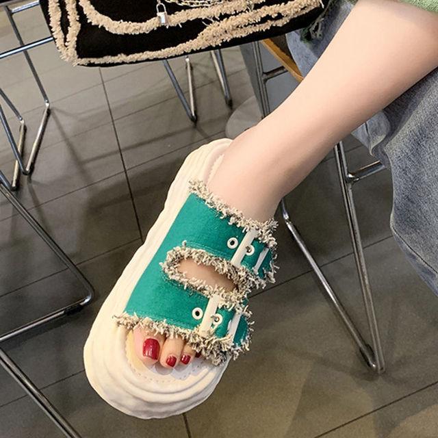 Summer Wear In  The New Senior Fashion Sense Dissolve Thick Bottom Beach Shoes