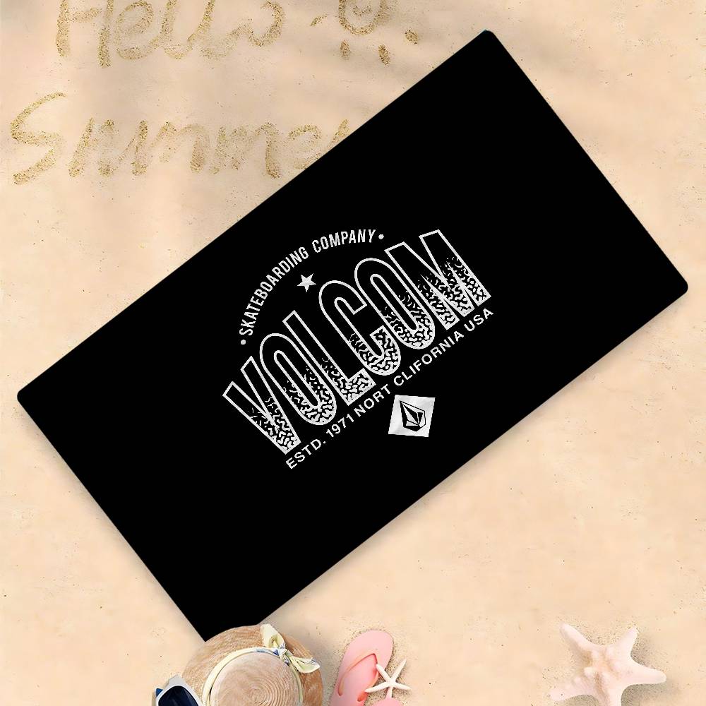 V-Volcoms LOGO Mikrofaser Bedrucktes Strandtuch Bergsteigen Yoga Strand Schwimmen Laufen Saugfähiges Weiches Handtuch