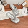 Summer new platform slippers women wear high-end temperament flip-flops 2025 women's sexy women's shoes versatile