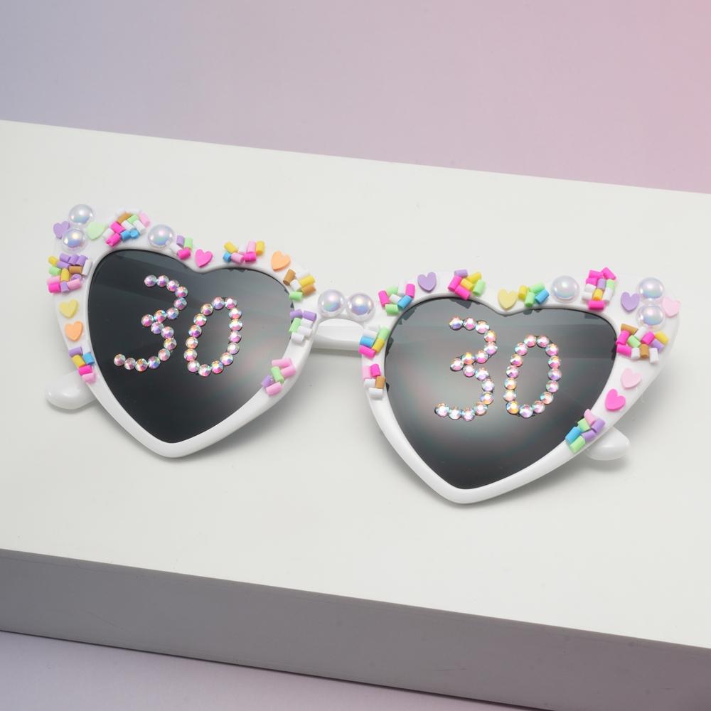 Lovely Birthday Gift with Diamond-encrusted and Pasted Sunglasses for Women Cute Sun Glasses Romantic Party Gift