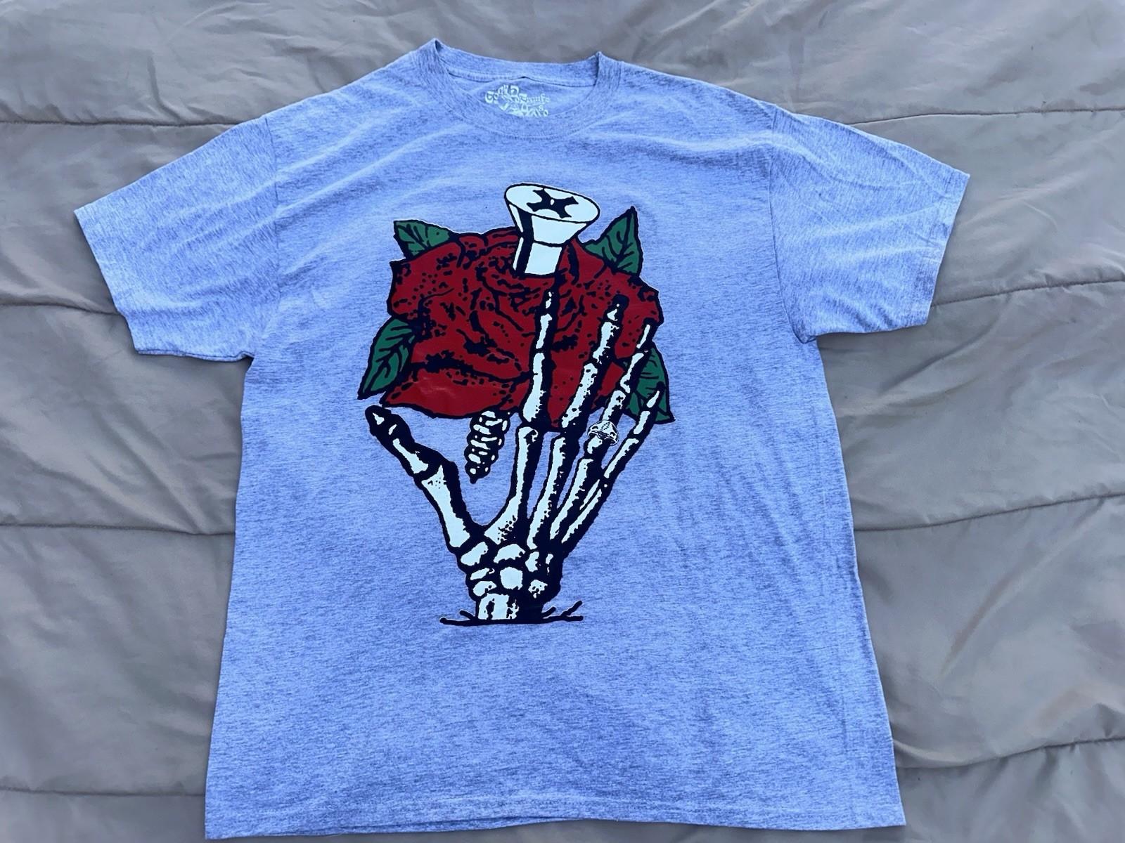 Cody Sanderson Skeleton Hand Rose Graphic T Shirt Mens XL Gray Double Sided S