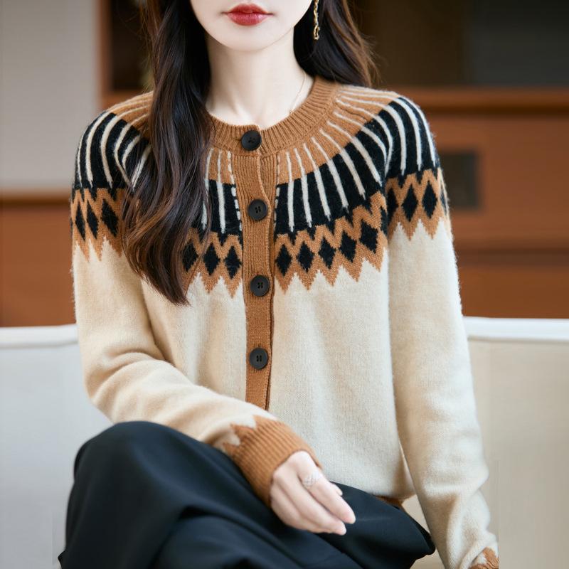 Autumn/Winter Women's Round Neck Ethnic Style Pure Wool Jacquard Cardigan