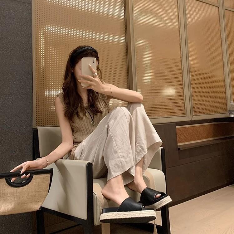 Su Yinyin's Same Woven Thick-soled Heightening Holiday Beach Slippers, Women's Summer Round Head Casual Versatile One-word Cool Slippers