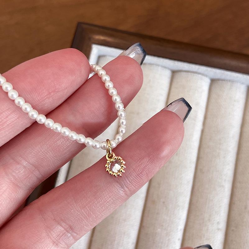 Women's High-Shine Heart Necklace: Glass, Cubic Zirconia, Pearls, Minimalist Summer Choker
