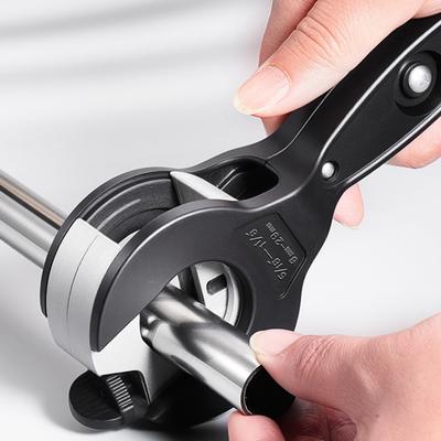 Ratcheting Pipe Cutter Tubing Cutter One-Hand Fast Pipe Cutting Tool Close Quarters Hose Cutter