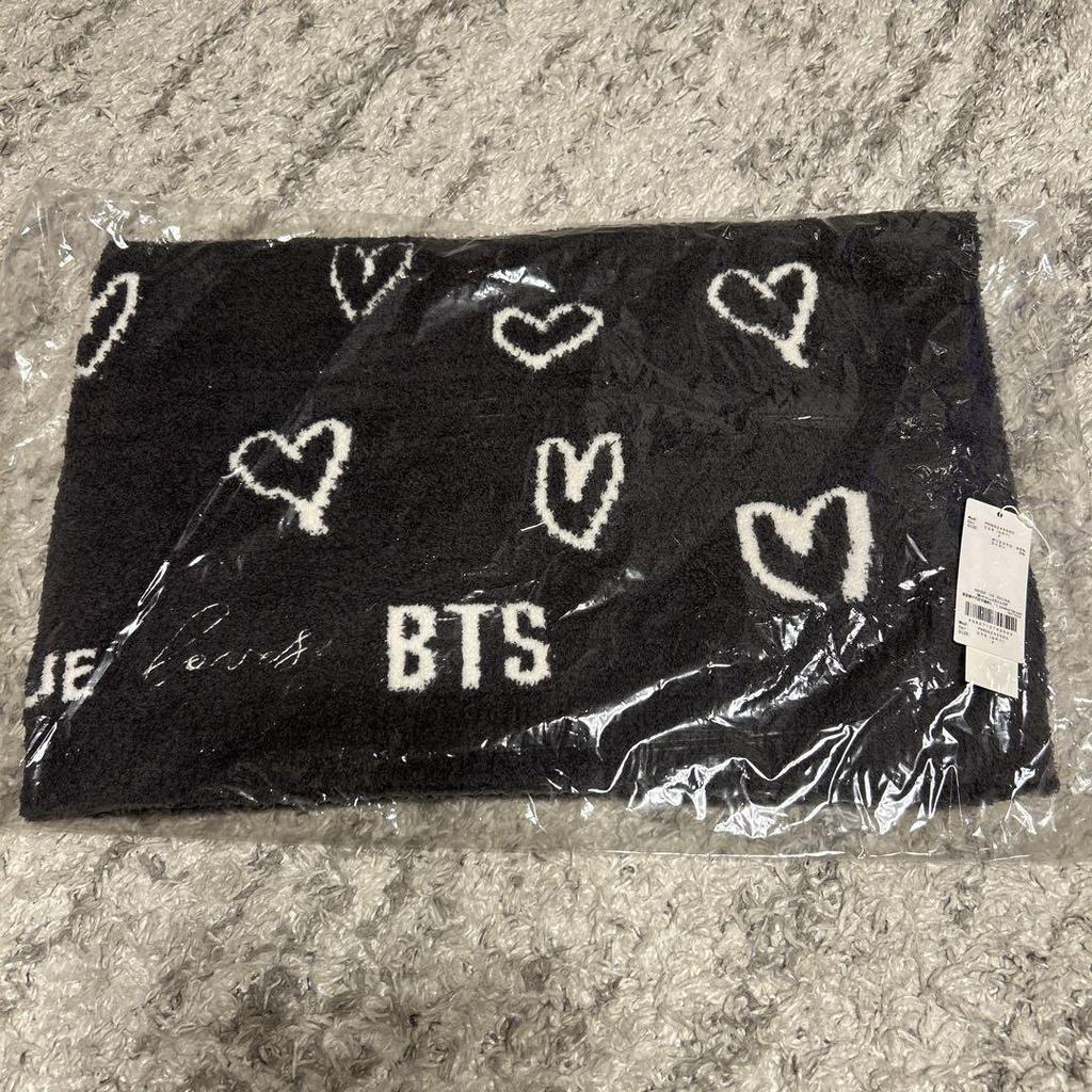 [USED] Gelato Pique BTS Collaboration Blanket Gray