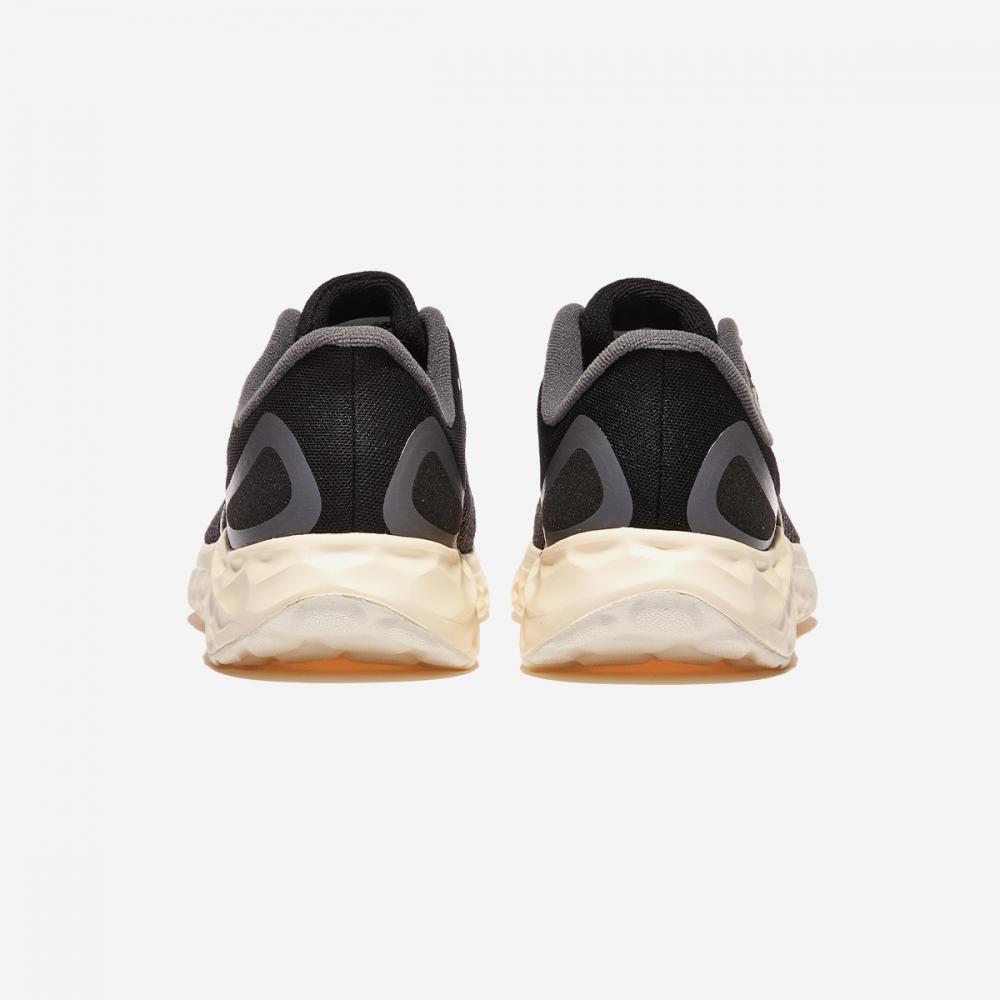 New Balance WarisaK4 WarisaK4 K4