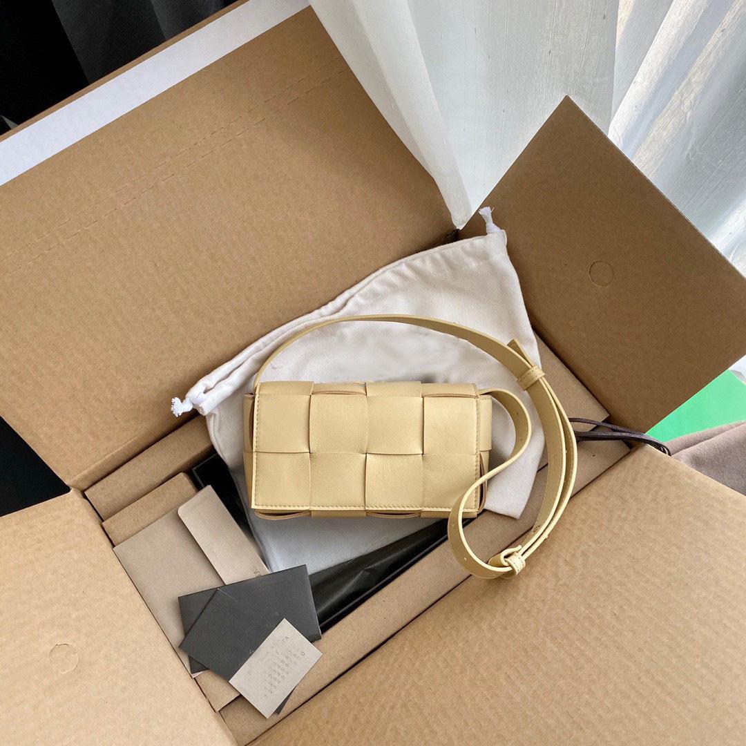 Трендовая мини-сумка-мессенджер из плетеной коровьей кожи для ношения на поясе и через плечо - Унисекс