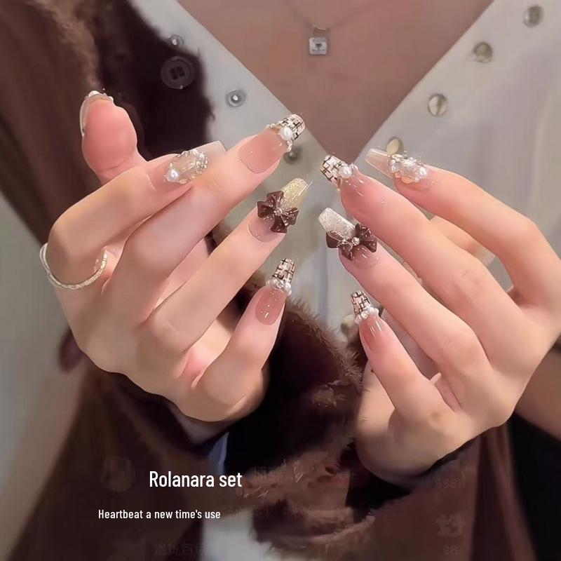 

Hand-Painted Plaid Autumn/Winter Brightening Nail Art Stickers - New Year Collection M (For larger hands or taller individuals)