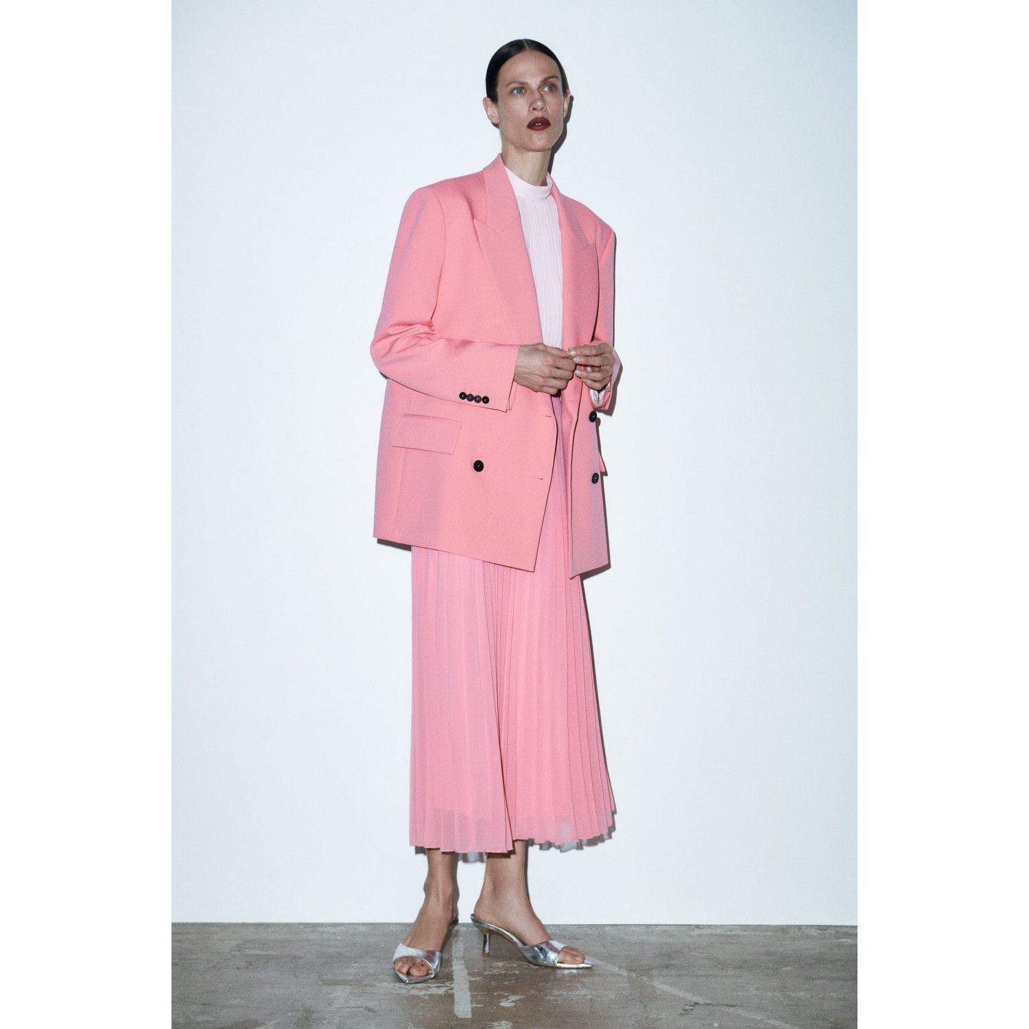 

DOUBLE-BREASTED OVERSIZED BLAZER