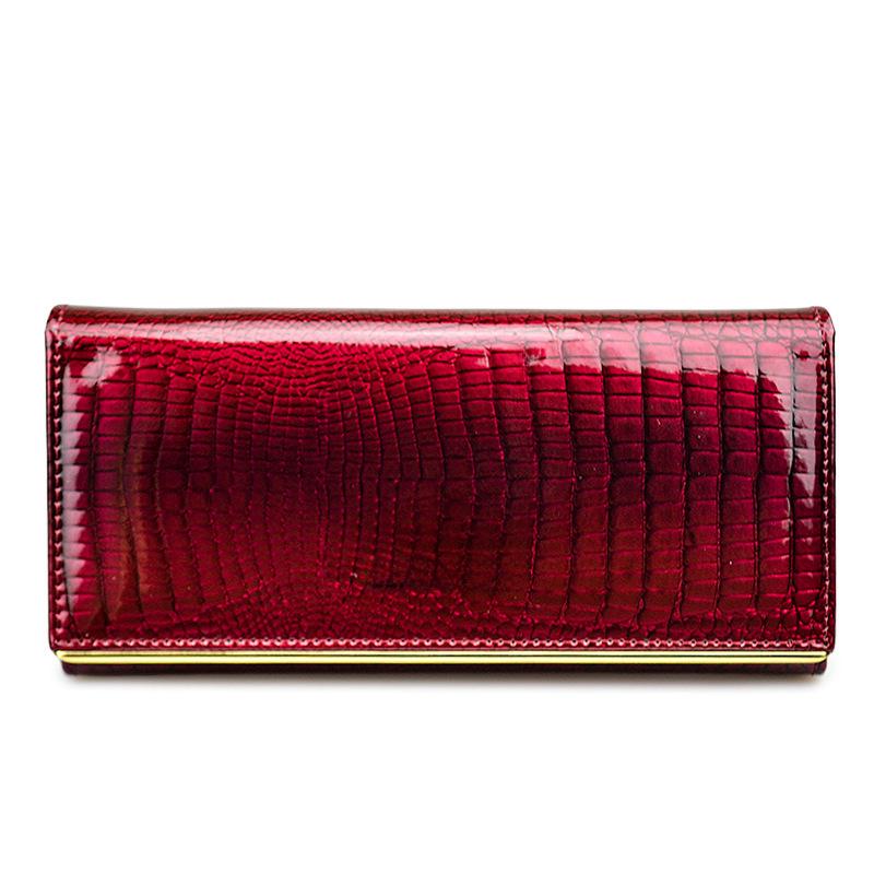 Dámska peňaženka z pravej kože s krokodílím vzorom a priehradkou na mince