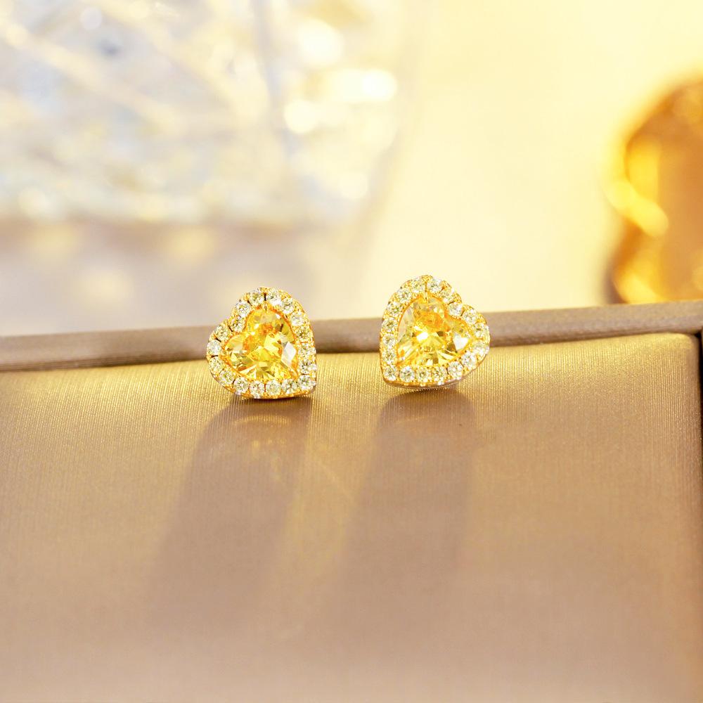 

Серьги-пусеты с микроинкрустацией цирконами Любовь , легкая роскошь, серьги в форме сердца с розовыми бриллиантами жёлтый