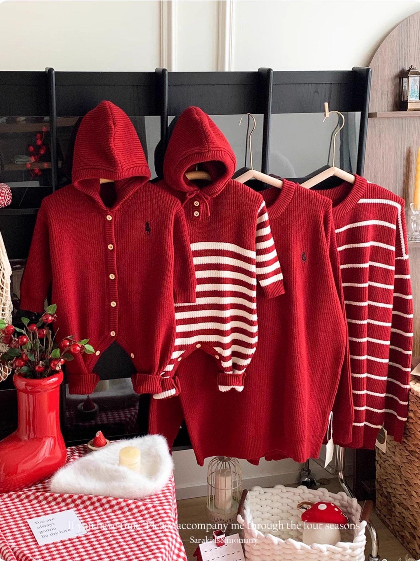 

Autumn Knitted Romper for Baby Boys: Festive Toddler Sweater and Crawling Suit Top 150