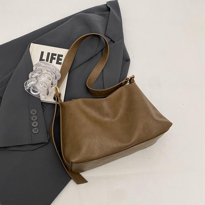 Solid Color Commuter Large Capacity Shoulder Bag Female Leather Crossbody Bag Underarm Dumpling Bag for Women