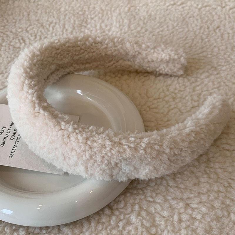 Versatile Sheepskin Hairband In Autumn/winter Collection For Girls With Fashion Sense