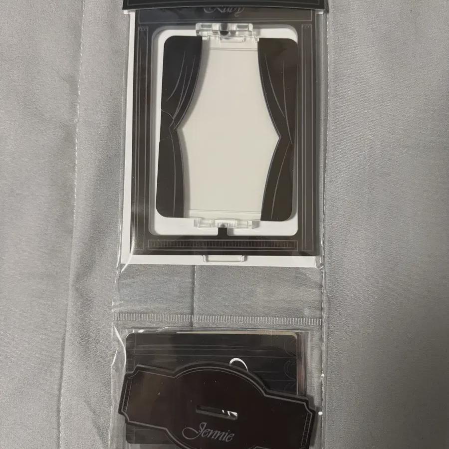 

Turn-around Acrylic Stand + Photo