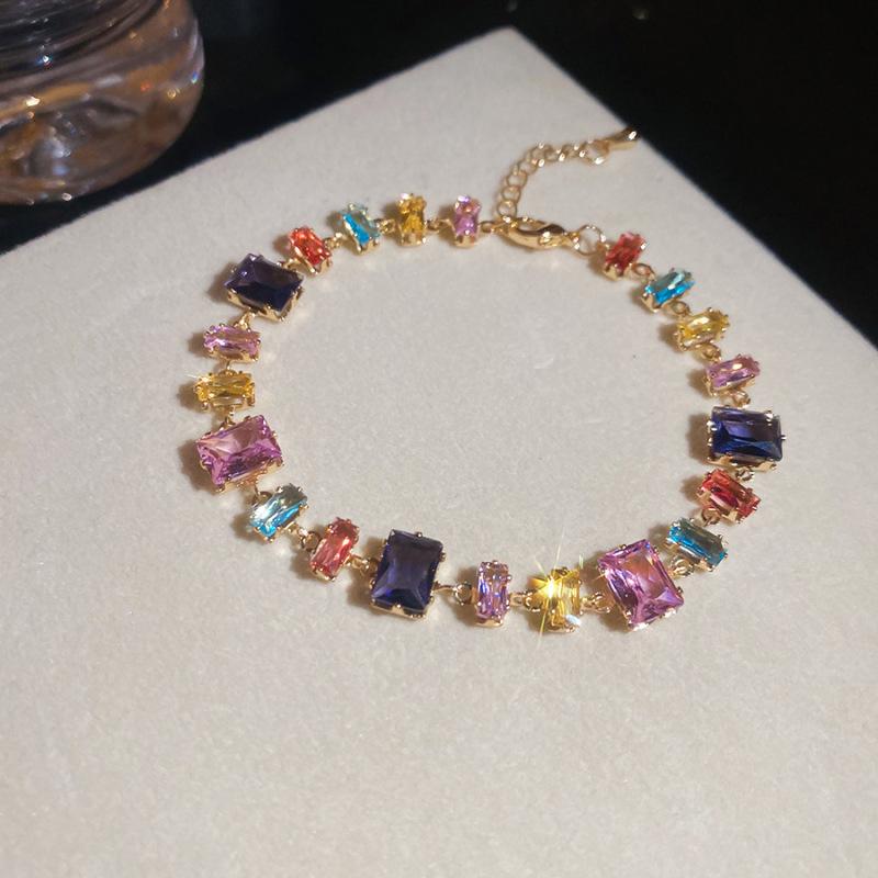 Bracciale Geometrico in Zirconi di Lusso Raffinato: Design Colorato e Versatile