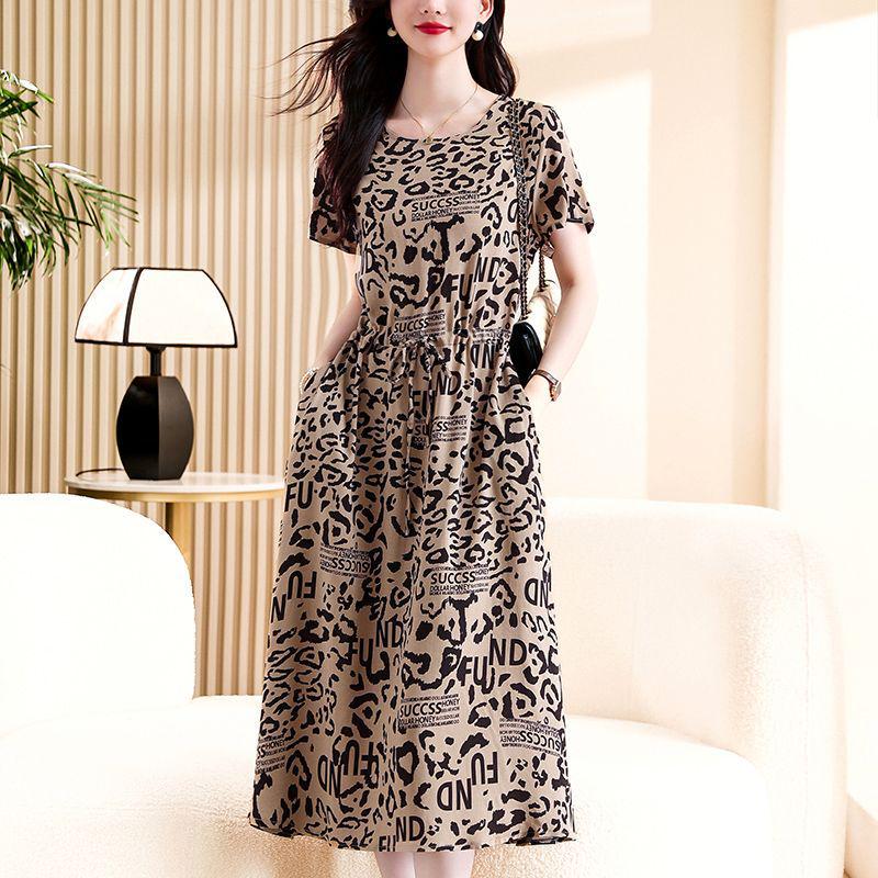 Elegant Plus Size Cotton Silk Knee-Length Dress with Waist Cinch for Middle-Aged Women