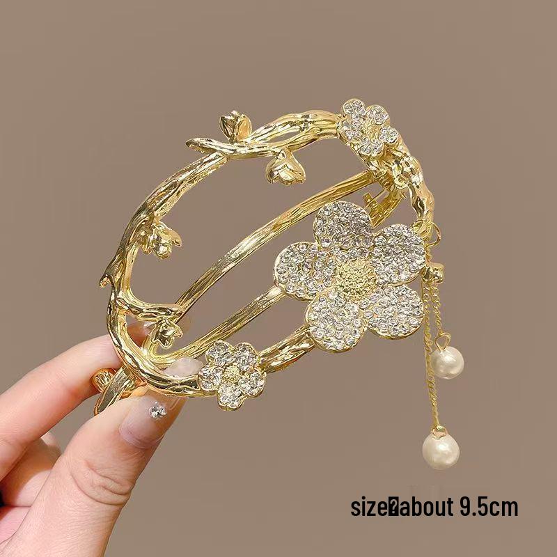 Exquisite Butterfly Flower Tassel Claw Clip with Pearl Pendant