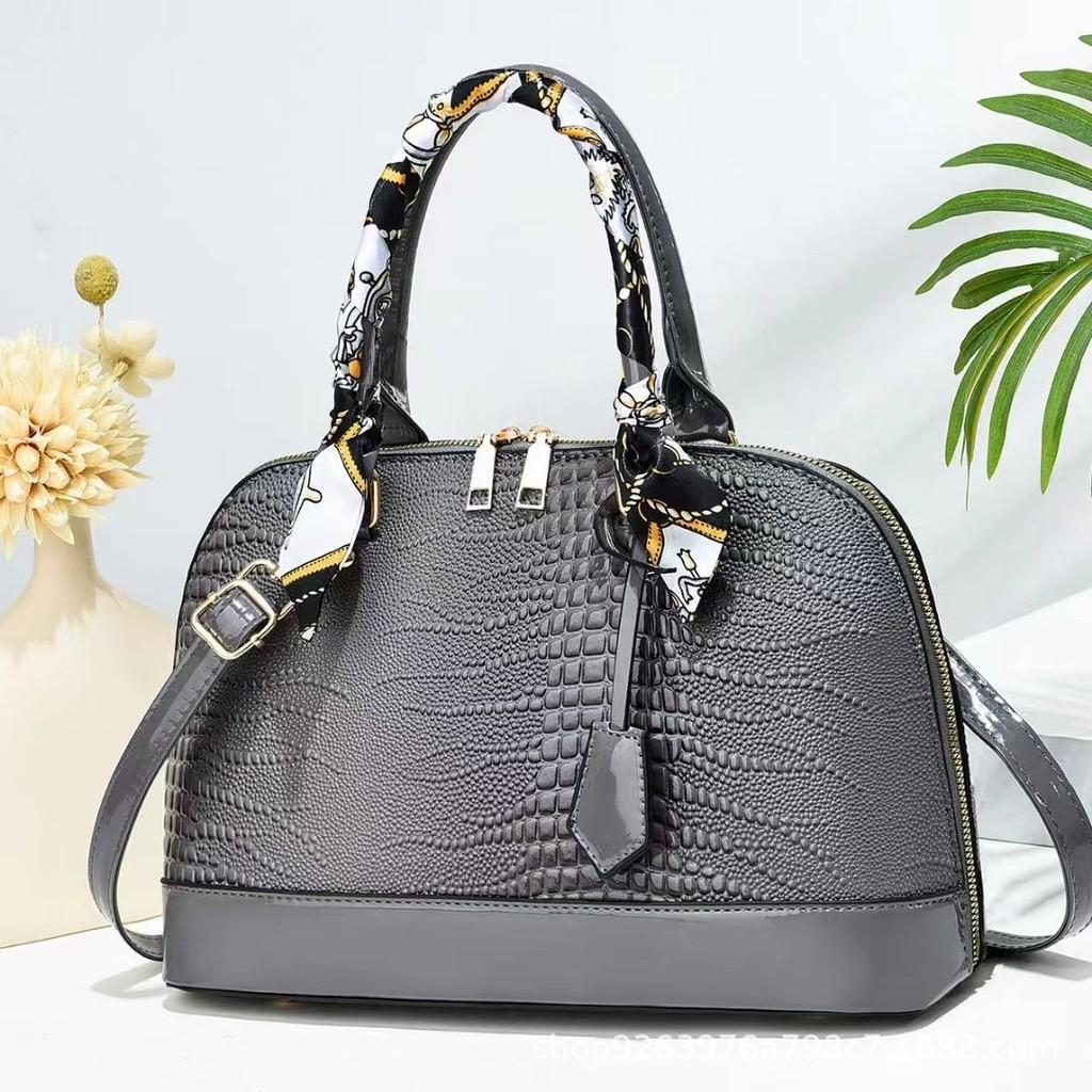 Shell Shape Pu Handbag For Women With Crocodile Pattern And Contrast Elements For Daily Use
