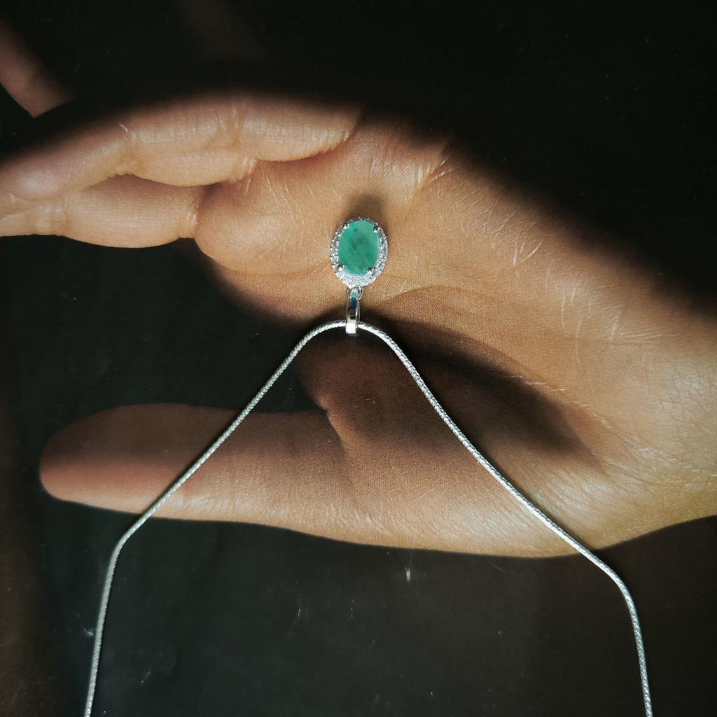 Серебряная подвеска с изумрудом 1.373ct (2214205)