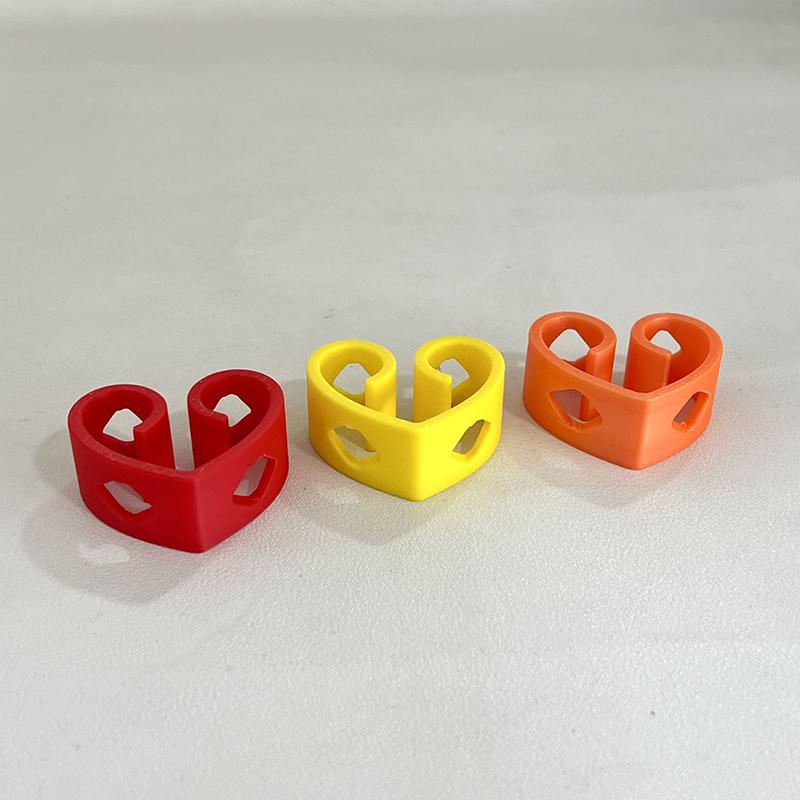 2Pcs Heart-Shaped Reusable Chopsticks Helpers Training Kids Non-Slip Chopstick Hinges Connector Portable Practice Chopsticks Aid