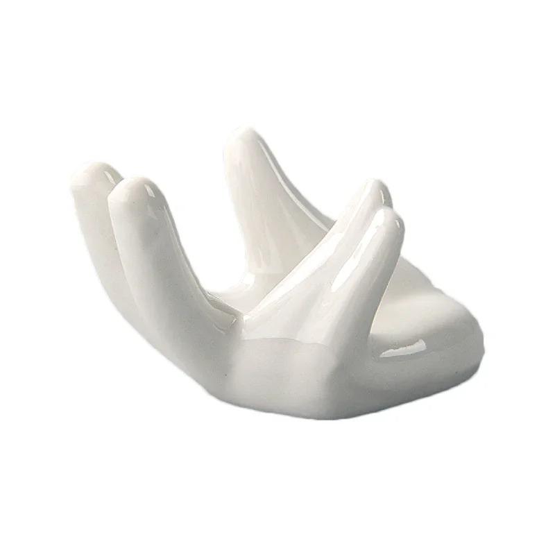

1pc Ceramic Desktop Decorations Hand Rest Display Stand Base Cigar Armrest White Porcelain Buddha Hand Holding Kung Fu Tea Set