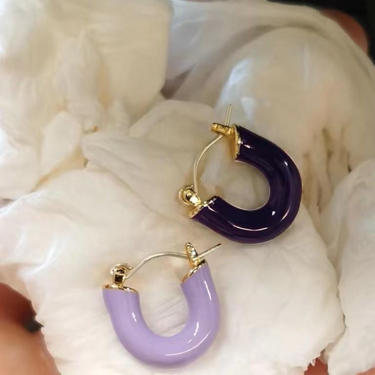 Fashion geometric red earrings women s niche retro sense trendy niche design sense premium earrings retro French earrings