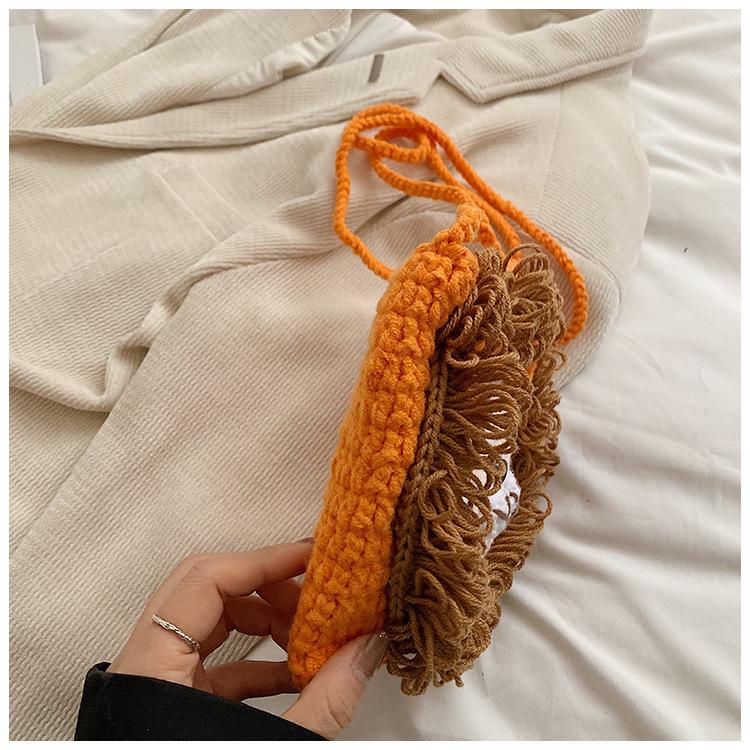 Handmade Crochet Lion Phone Bag, Cute Cartoon Knitted Crossbody Purse for Women, Mini Shoulder Bag for Phone