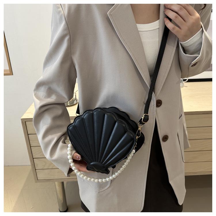 2024 Autumn Trendy Korean Style Embossed Shell Crossbody Bag for Women