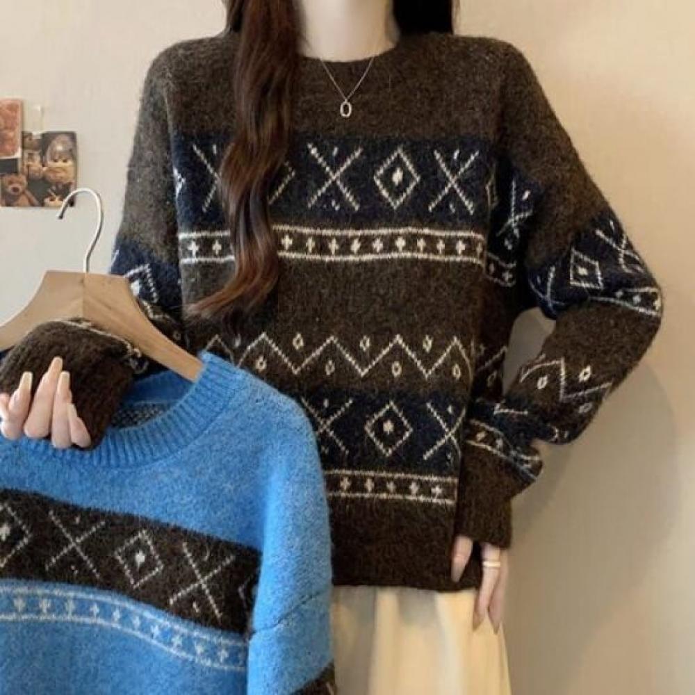 Navava Long Sleeve Knit Top With Geometric Pattern Round Neck Nk3326