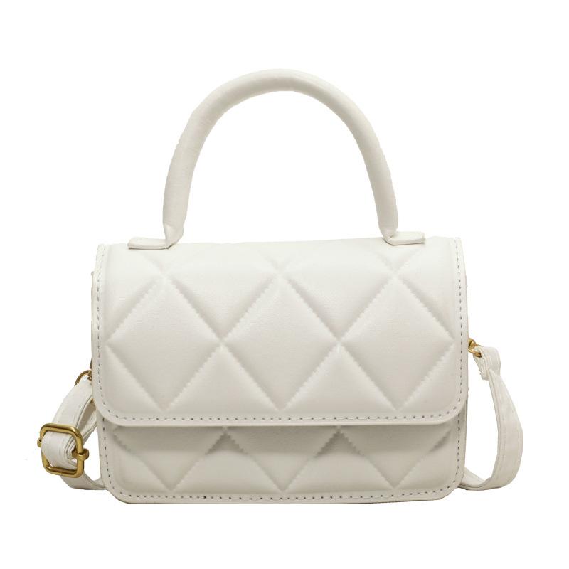 

Отступ на новой сетке 2024 года, новая модная зимняя текстура, простая модная портативная сумка через плечо с диагональным крестом в иностранном стиле, маленькая квадратная сумка белый