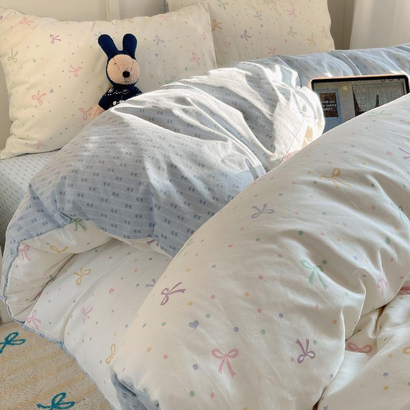 New Pure Cotton Cute Printed Bedding Sets Cartoon Nude Sleeping Skin Friendly Comforter Set Adult Bedsheet Kit for All Seasons