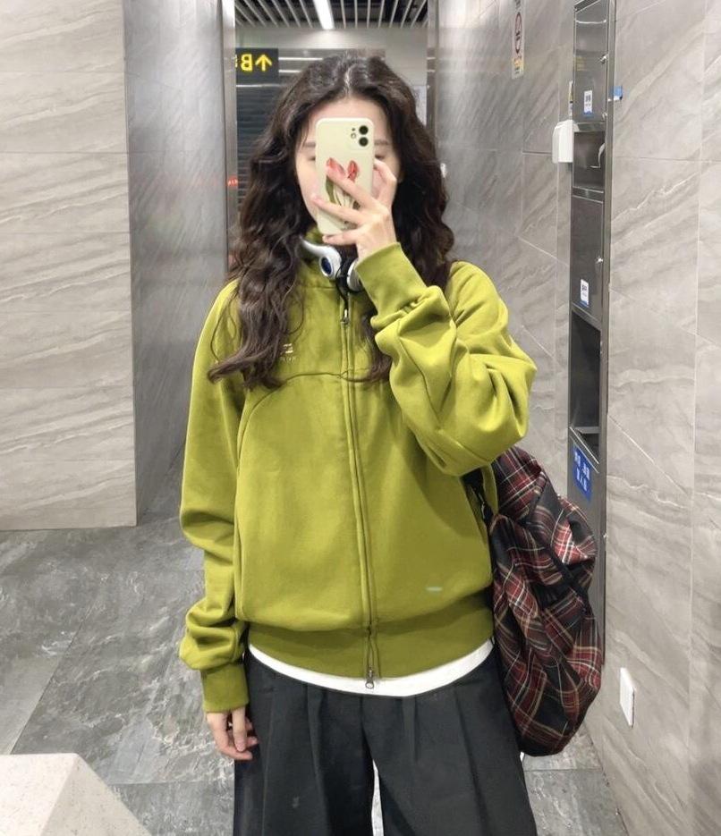 

Женская зеленая толстовка-куртка в стиле ретро на молнии с капюшоном - Весенняя коллекция L зелёный