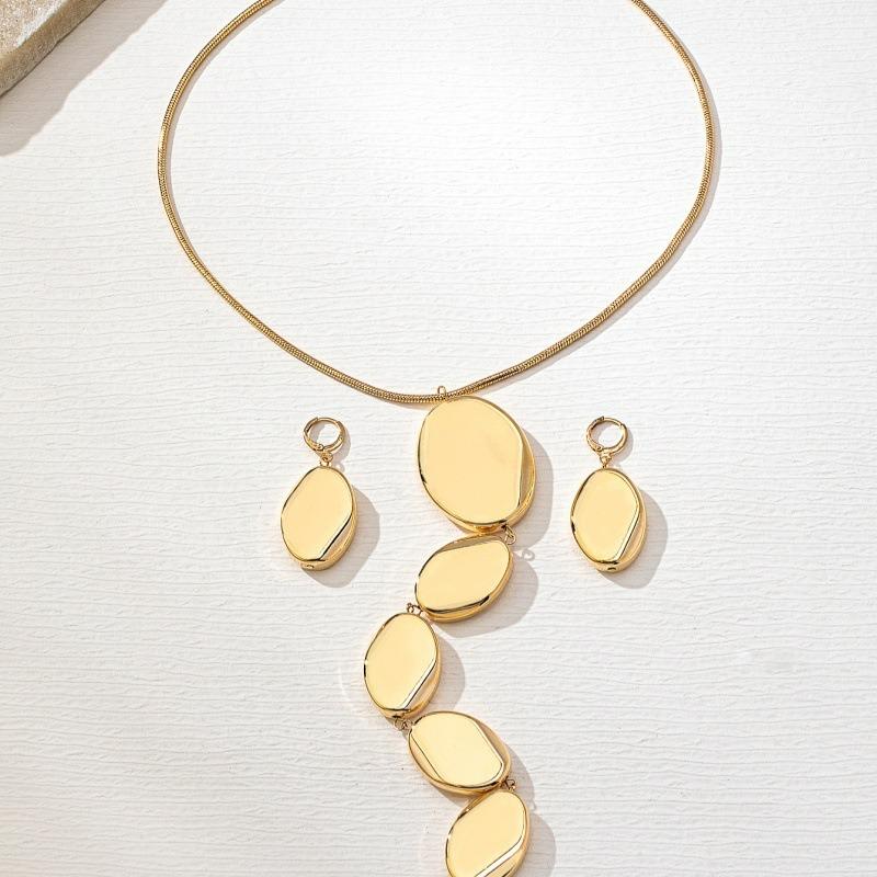 Retro Simple and Exquisite Personality Generous and Versatile Premium Gold Necklace Earrings for Women