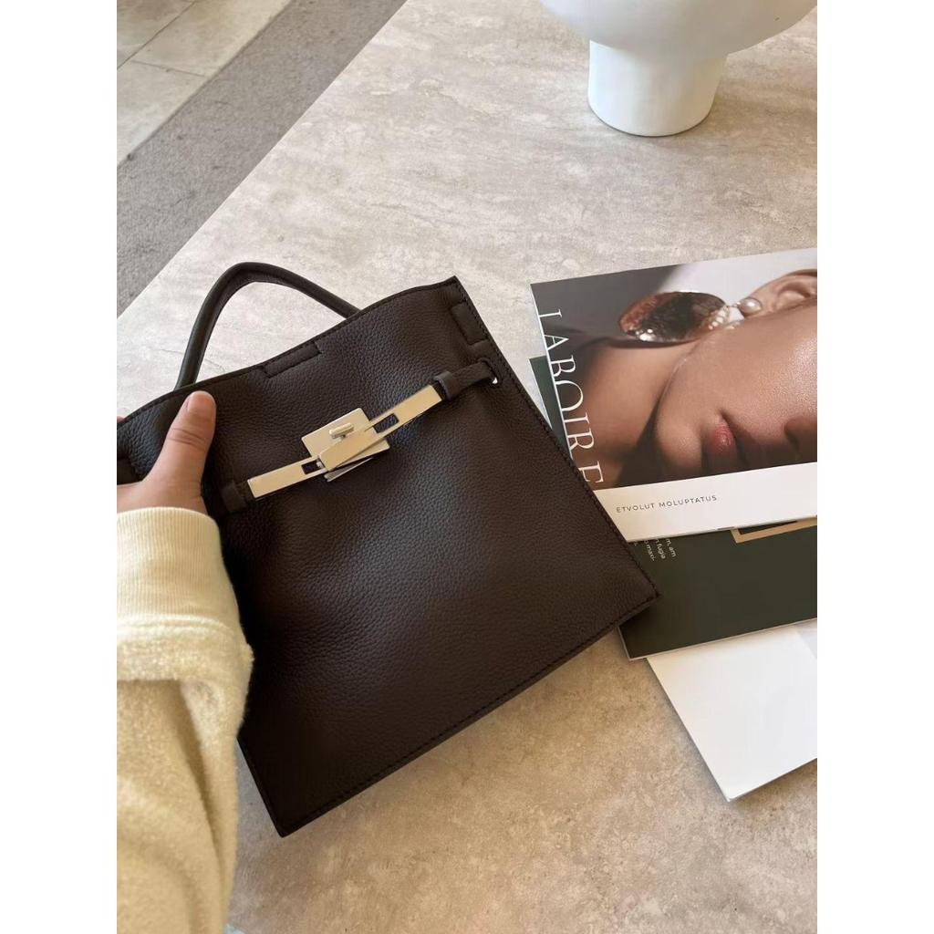 2026 New First-layer Cowhide Bucket Bag Women's Versatile Niche Medieval  Bag Exquisite Hand Carry Messenger Small Tote Bag