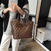 New ultra-light large-capacity handbag bag women's autumn new fashion Lingge bow vegetable basket bag shoulder bag