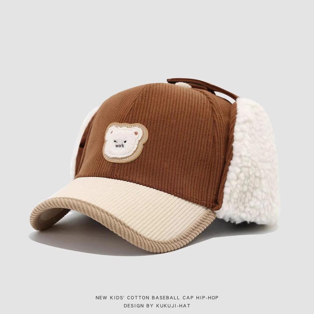 Dziecięca czapka z daszkiem typu "duckbill" podszyta polarem z ochroną uszu - Ciepła zimowa czapka dla chłopców (Wiek 3+)