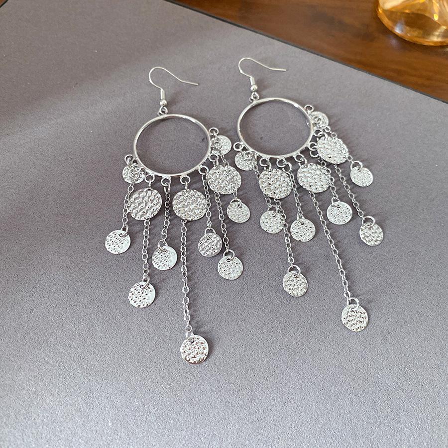 European and American pleated round fringed ear hook retro ethnic style personalized earrings light luxury high-end earrings