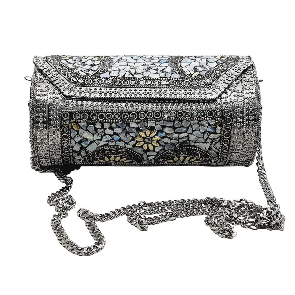 Kobieca Przyciągająca Wzrok Ręcznie Robiona Cylinder Okrągła Etniczna Srebrna Metalowa Torebka Antyczne Ślubne Puzderko