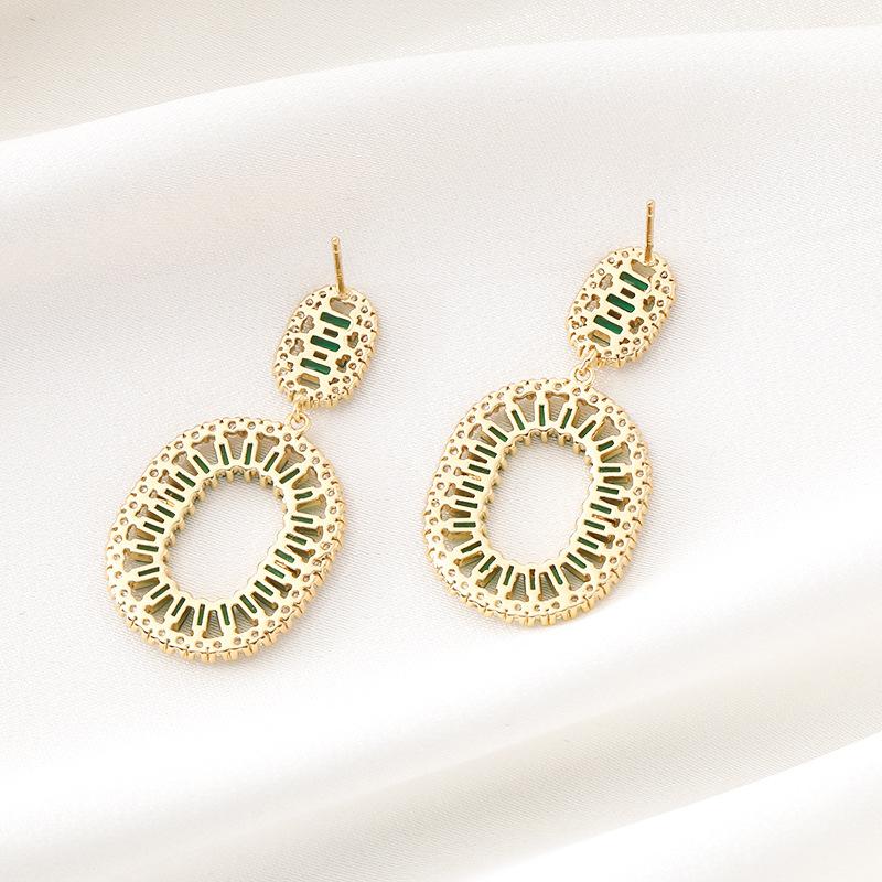 Summer Women's Luxurious And Niche Exaggerated Design Earrings With Zirconia Inlay Personalized And Versatile Simple Earrings